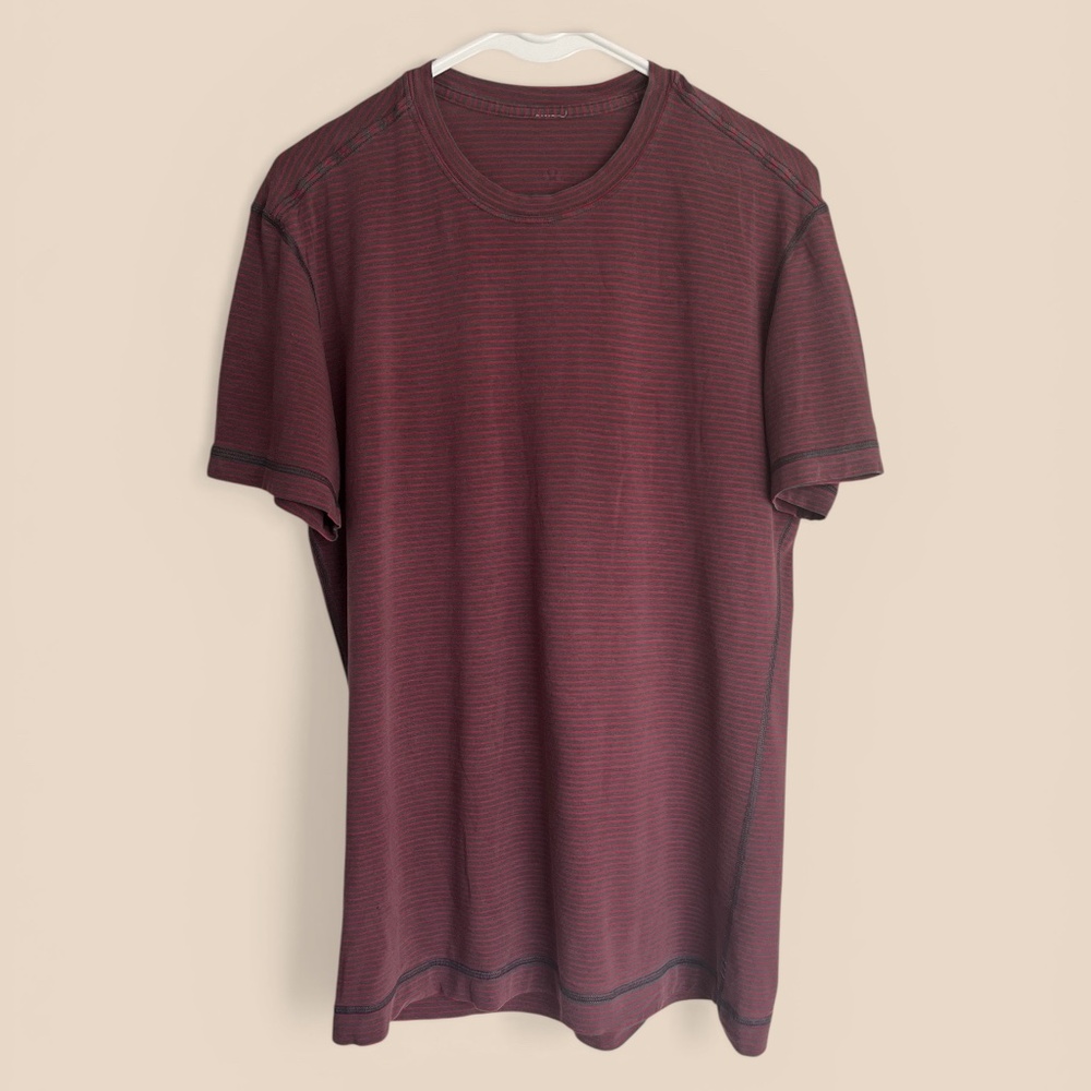 Lululemon MENS Navy Burgundy Striped Tee Size L (est)